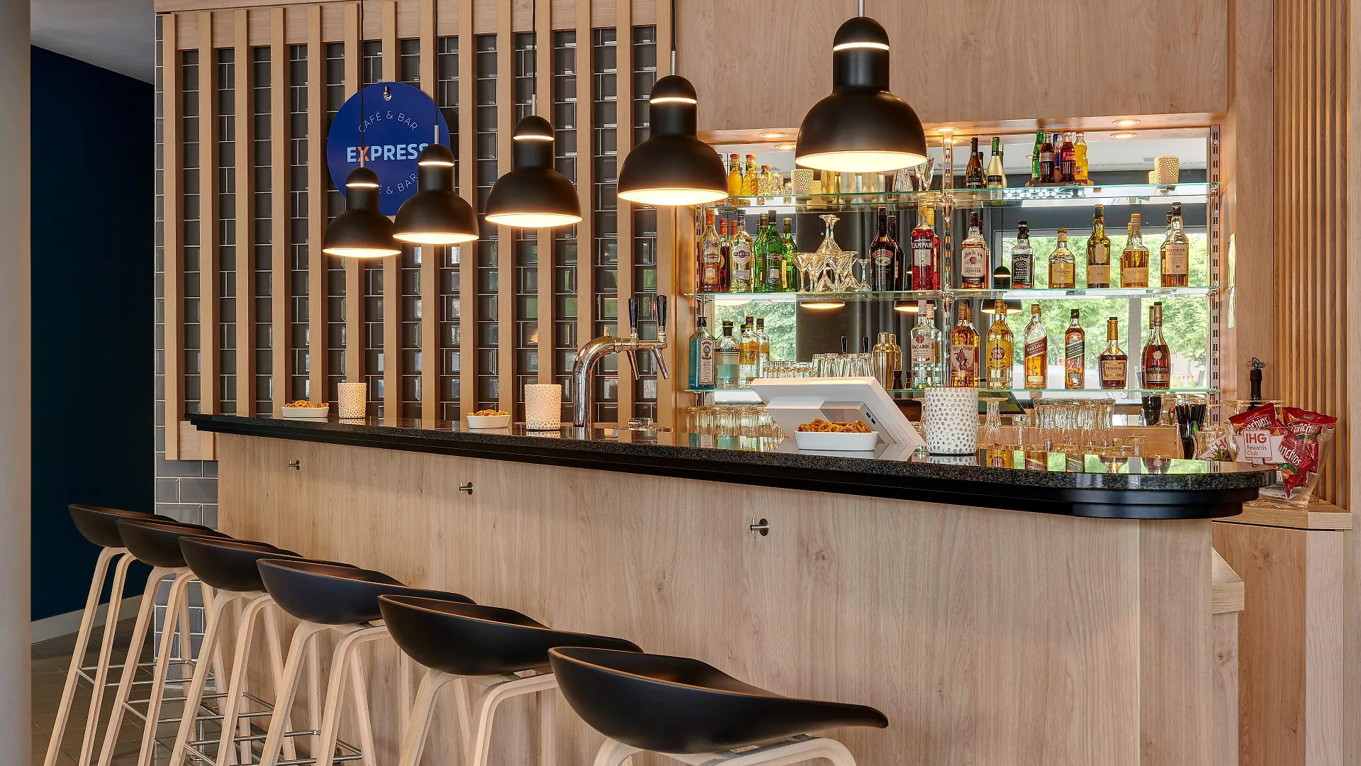 Holiday Inn Express Cologne Muelheim By Ihg