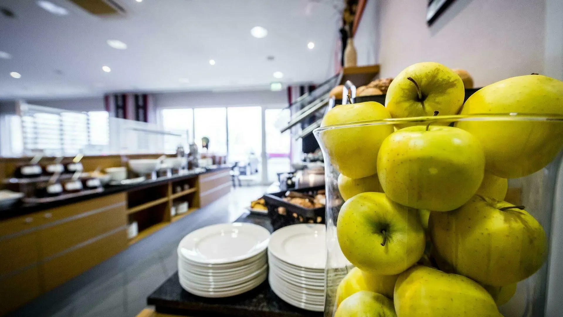 Holiday Inn Express Cologne Muelheim By Ihg