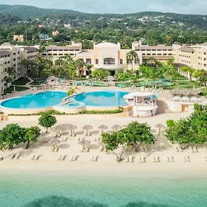 Курортный комплекс Iberostar Waves Rose Hall Бухта Монтего
