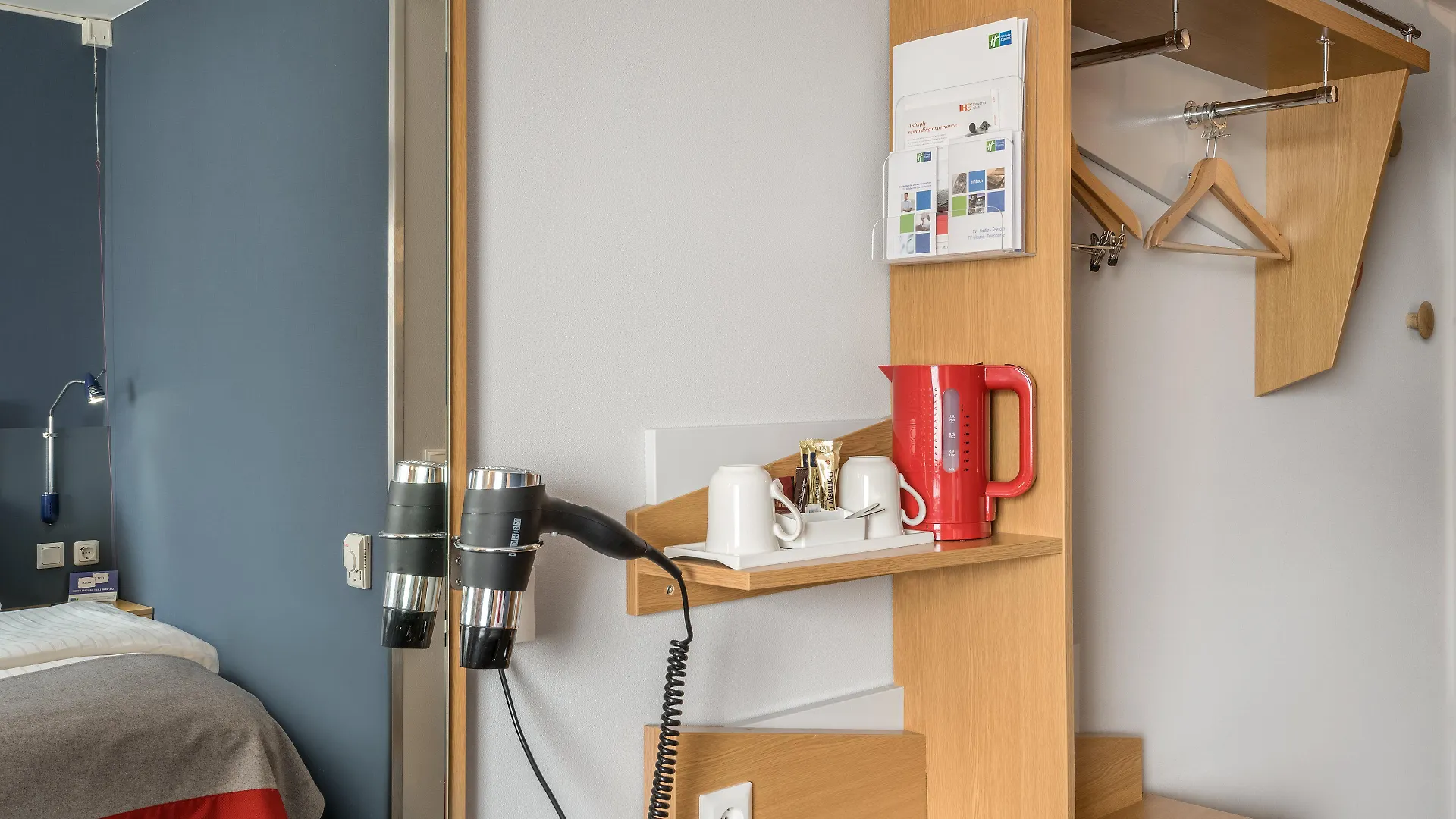Hotel Holiday Inn Express Cologne Muelheim By Ihg