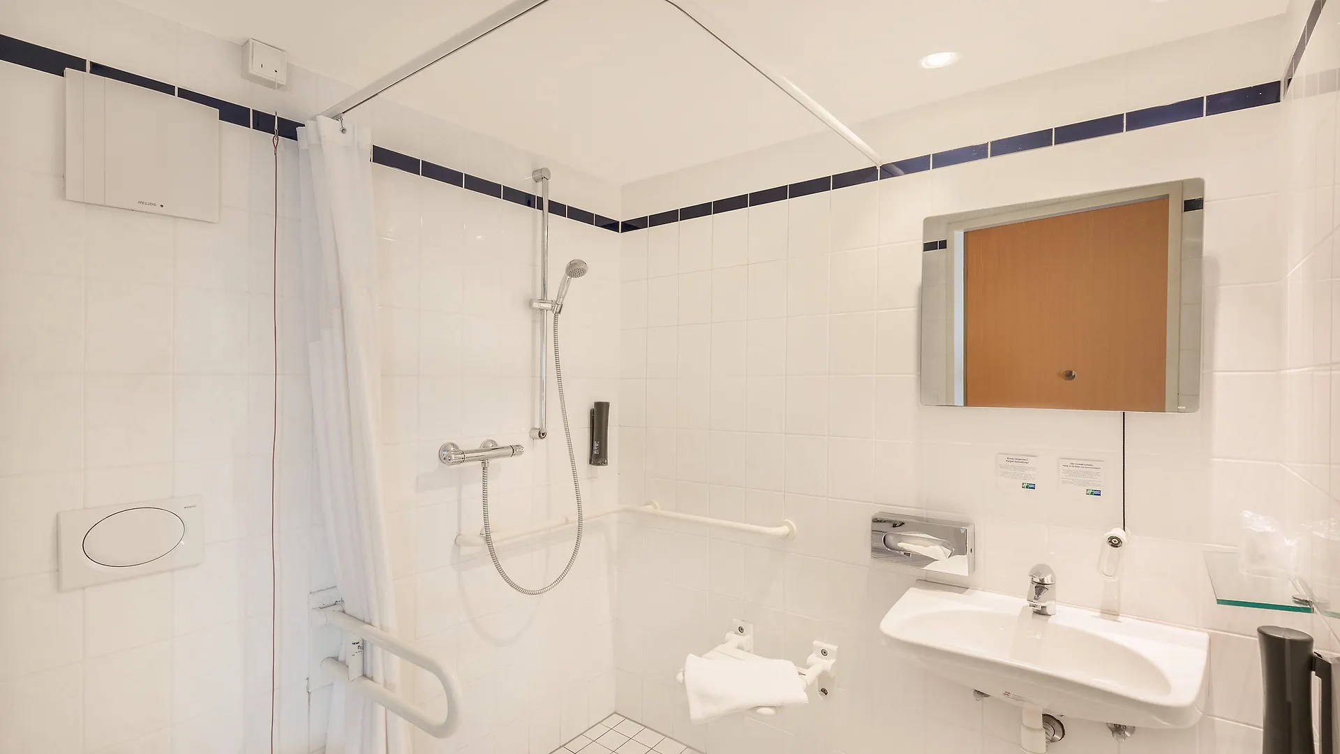 Holiday Inn Express Cologne Muelheim By Ihg