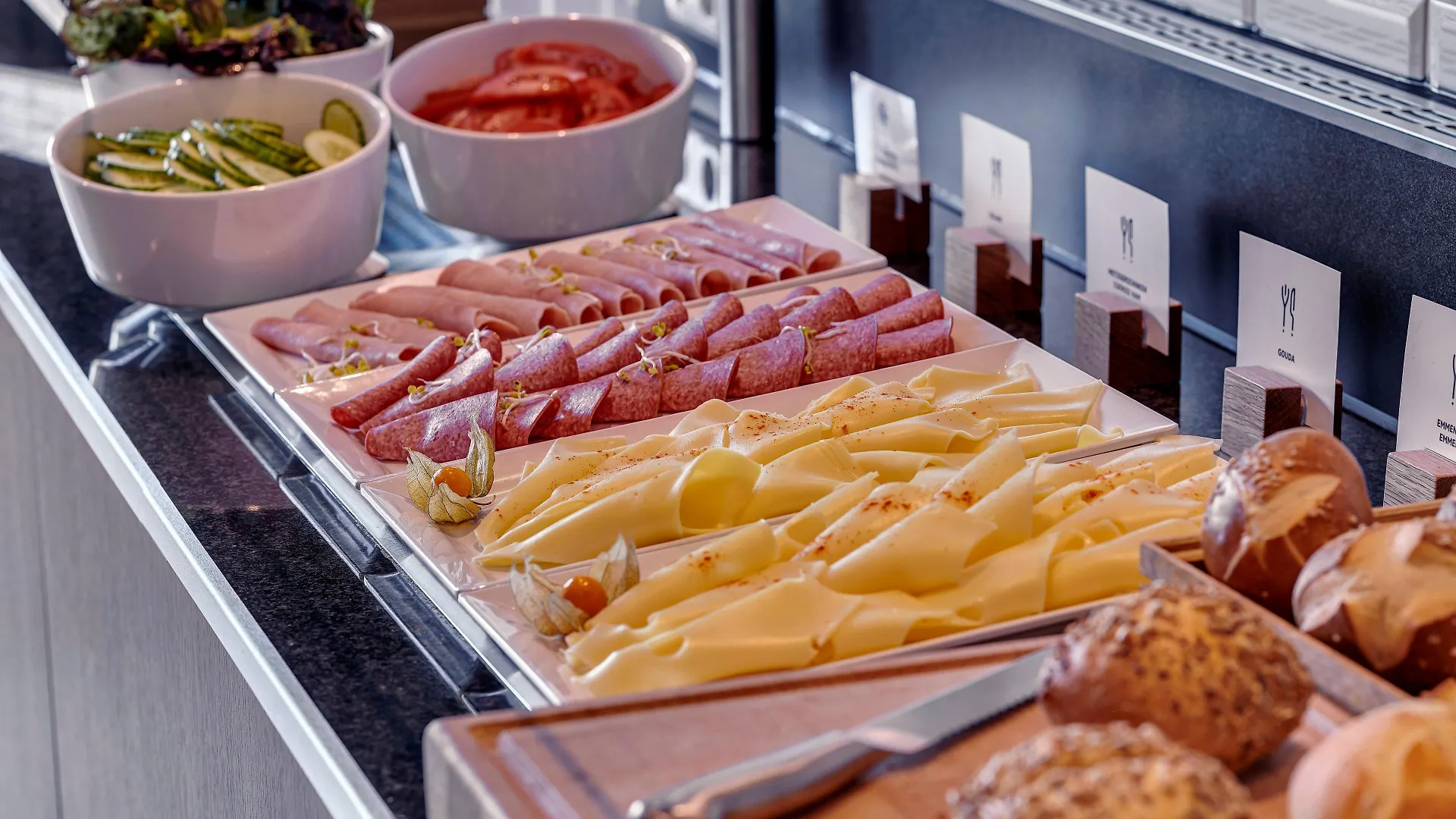 Holiday Inn Express Cologne Muelheim By Ihg Hotel