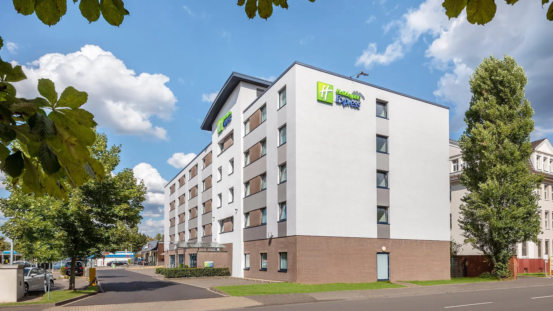 Holiday Inn Express Cologne Muelheim By Ihg