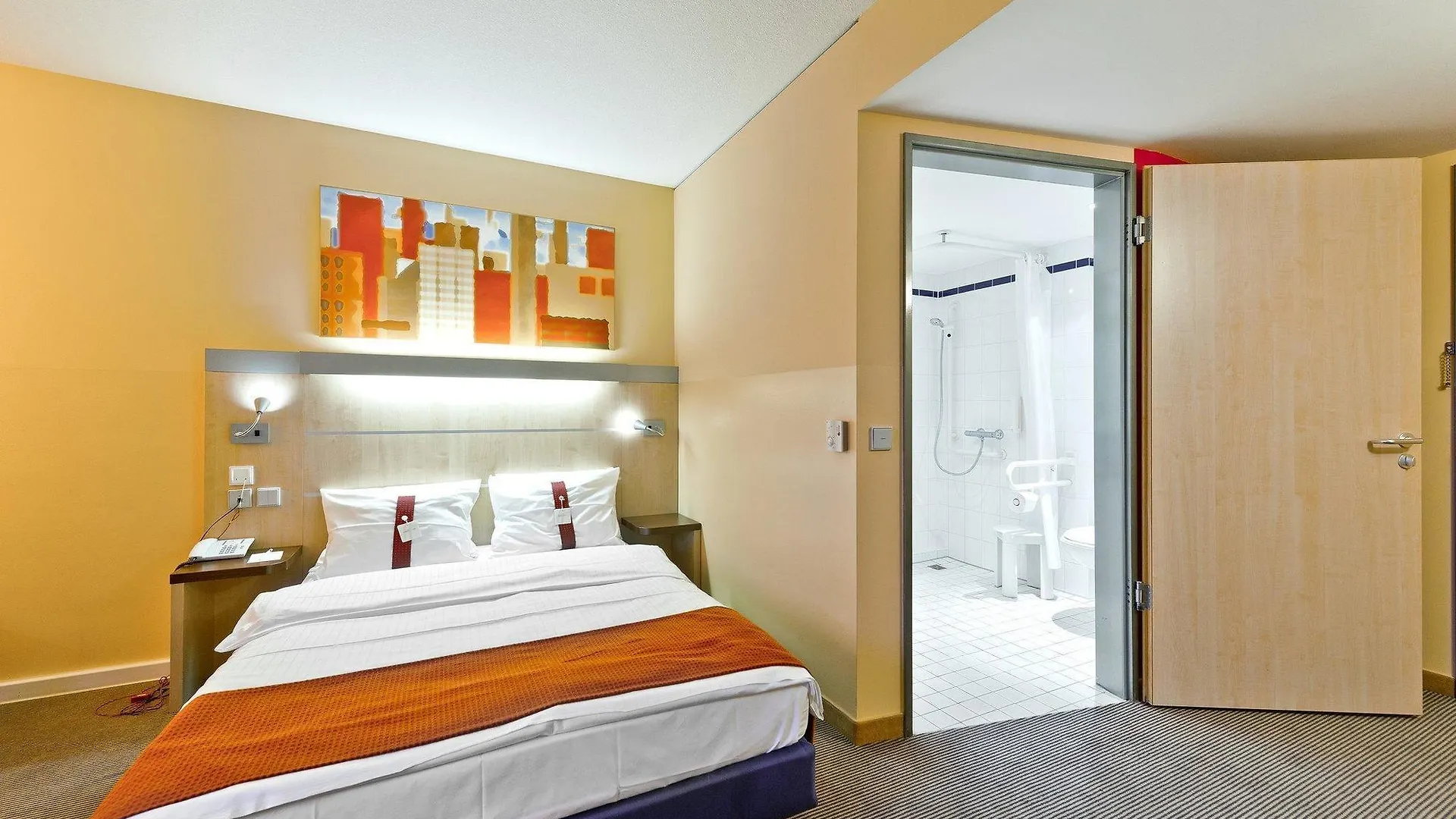 Hotel Holiday Inn Express Cologne Muelheim By Ihg