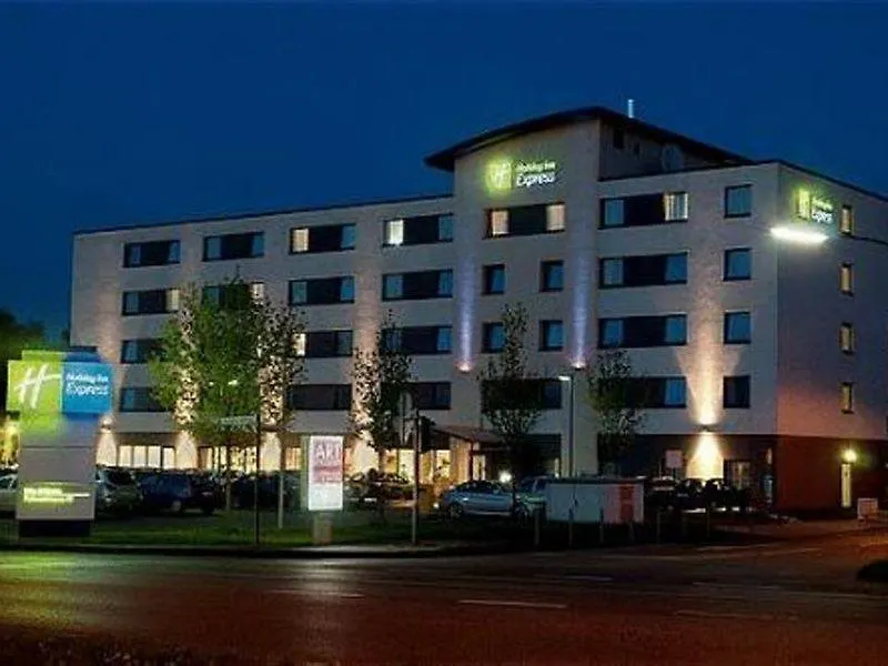Hotel Holiday Inn Express Cologne Muelheim By Ihg