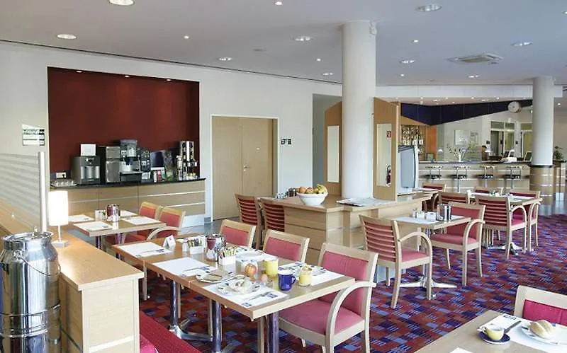 Holiday Inn Express Cologne Muelheim By Ihg