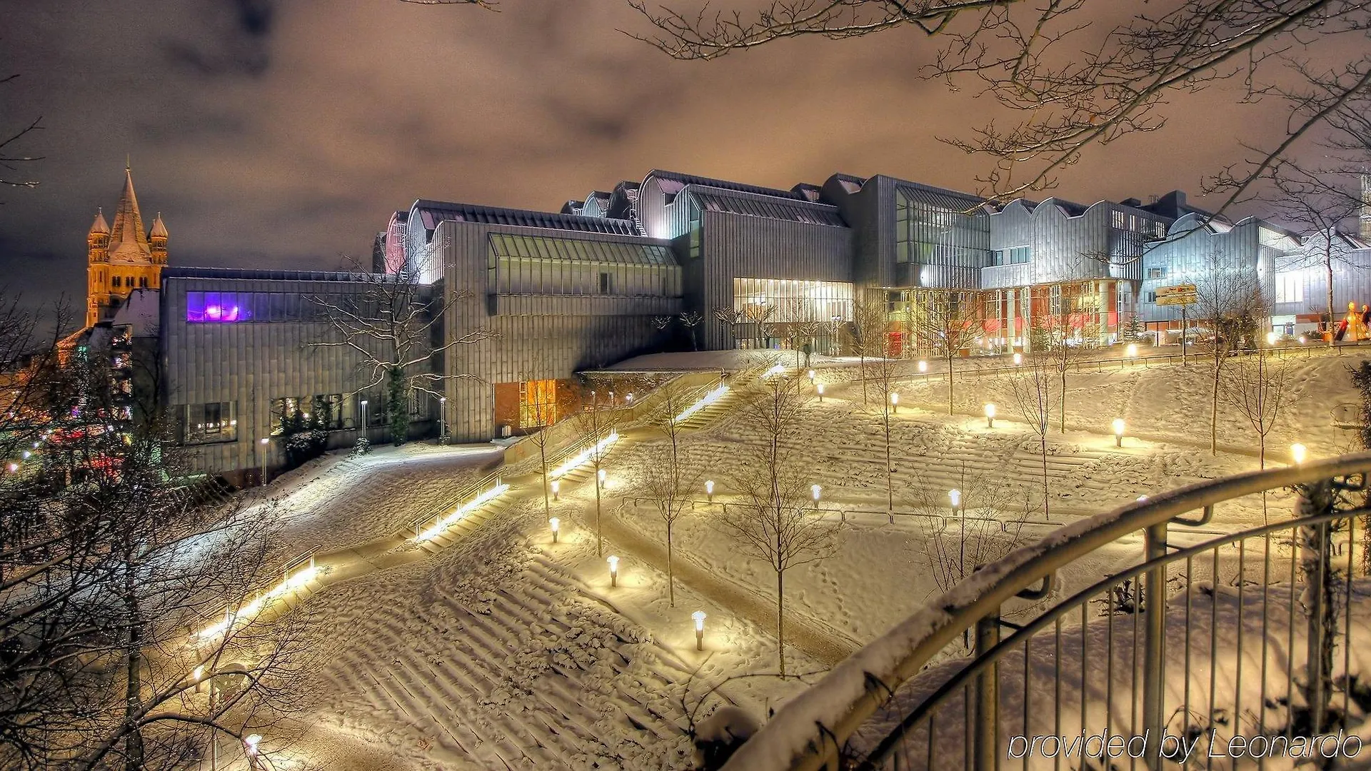 Holiday Inn Express Cologne Muelheim By Ihg 3*,