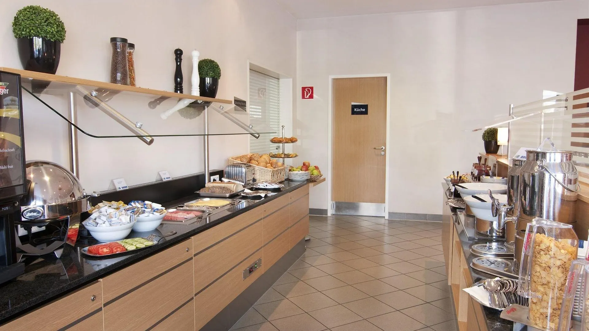 Hotel Holiday Inn Express Cologne Muelheim By Ihg