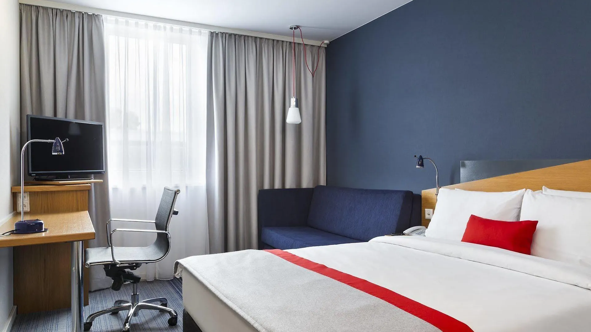 *** Hotel Holiday Inn Express Cologne Muelheim By Ihg Germany