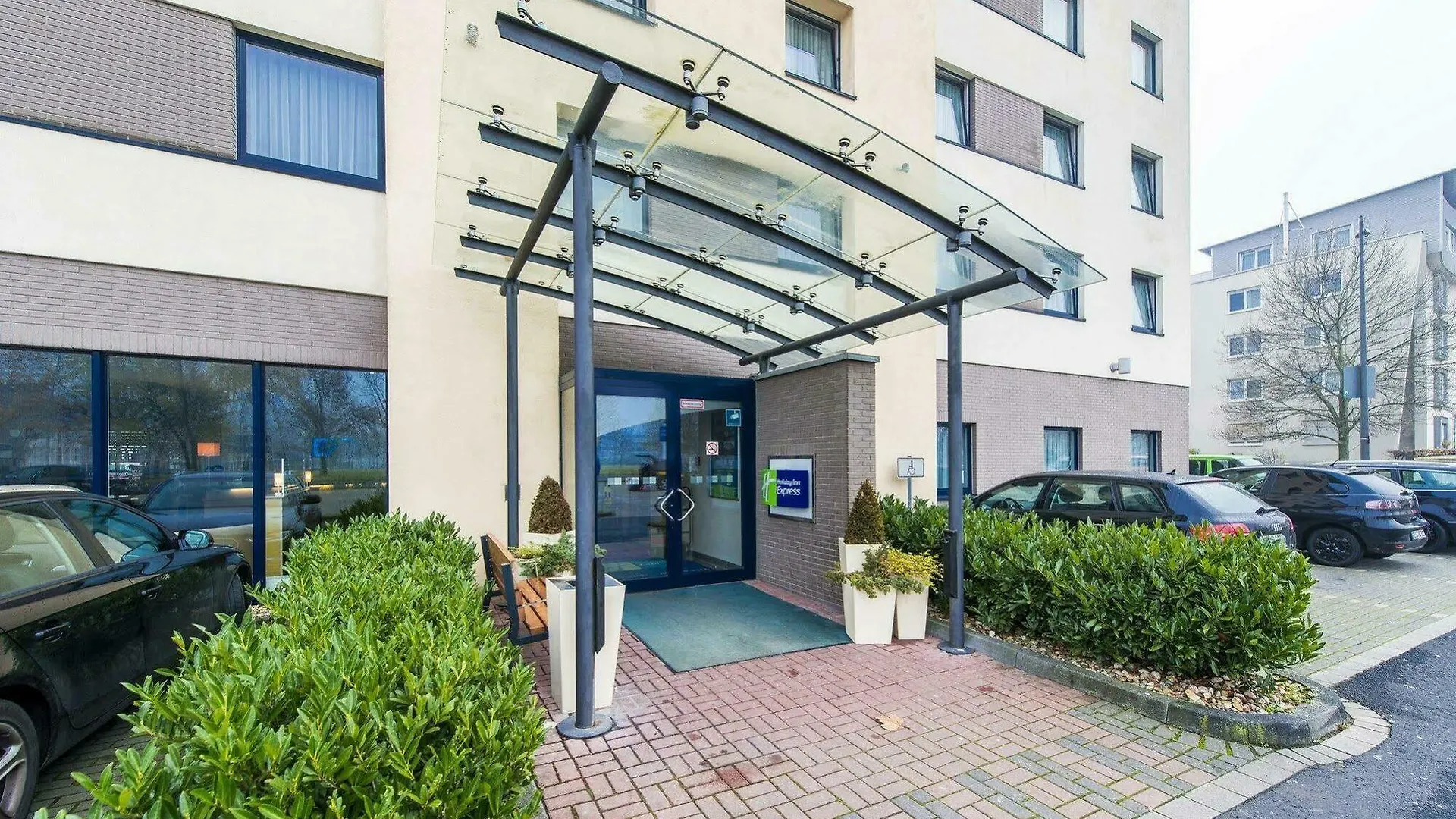 Holiday Inn Express Cologne Muelheim By Ihg 3*,  Germany