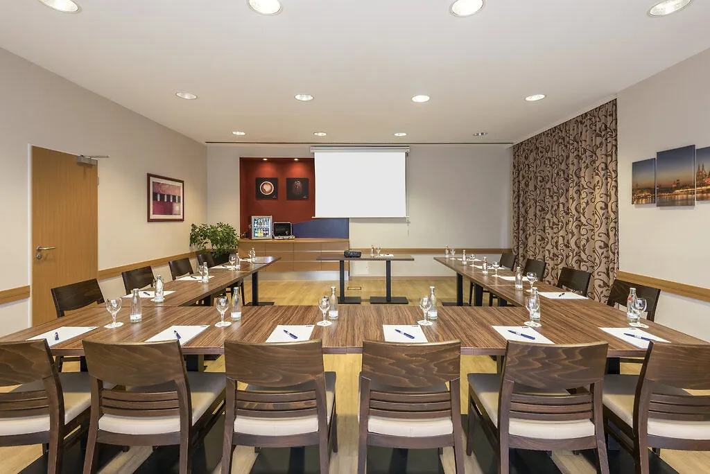 Hotel Holiday Inn Express Cologne Muelheim By Ihg